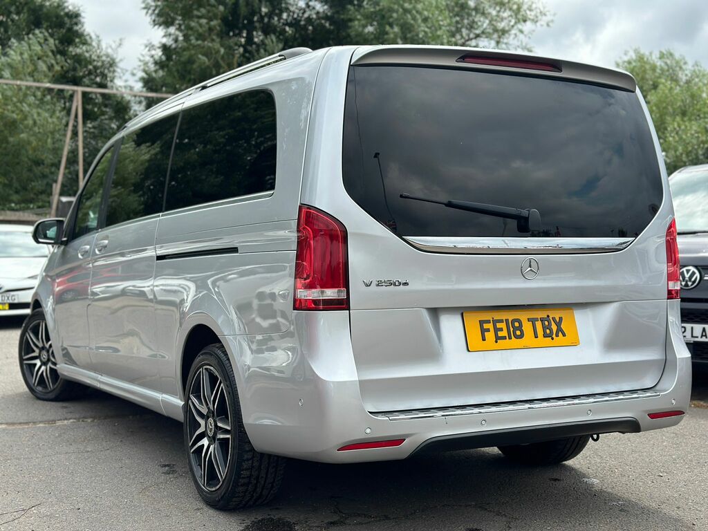 Mercedes-Benz V Class V Class 111 Cdi  #8