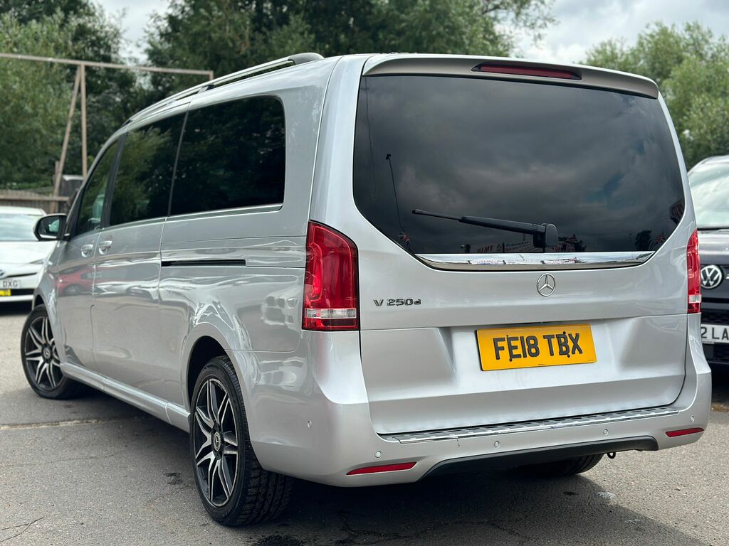 Mercedes-Benz V Class 2.2 V250d 2018 18 Amg Line 8 Se Silver #4