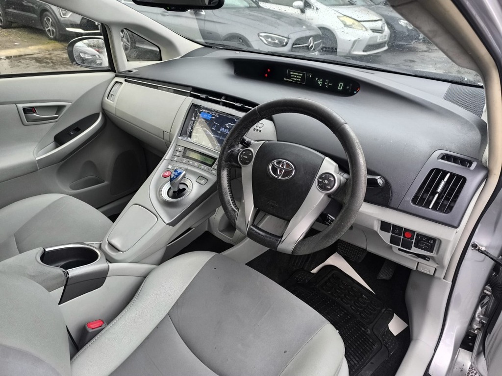 Toyota Prius Excel Plus Grey #10