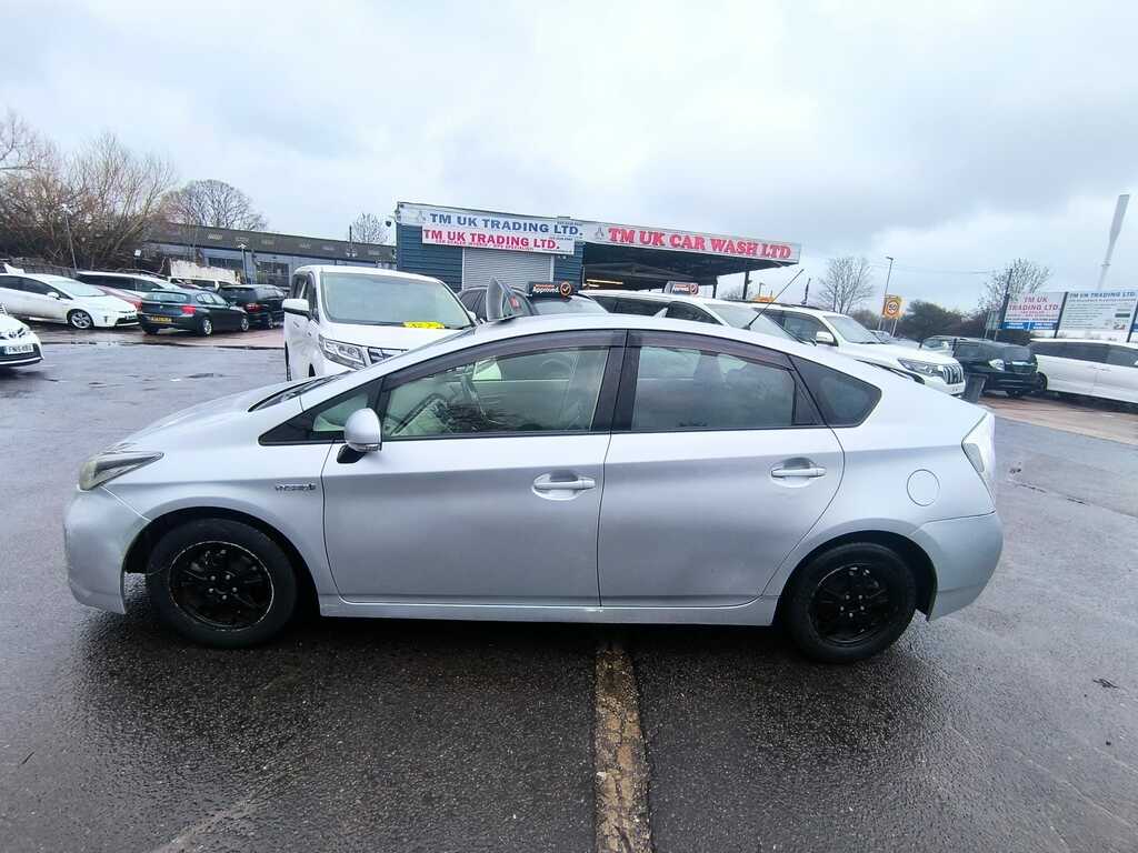 Toyota Prius 1.8 Hybrid 201564 T Spirit 5 Seats Ulez Free Silver #6