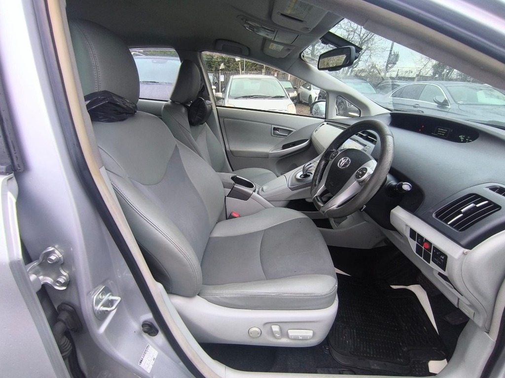 Toyota Prius Excel Plus Grey #9