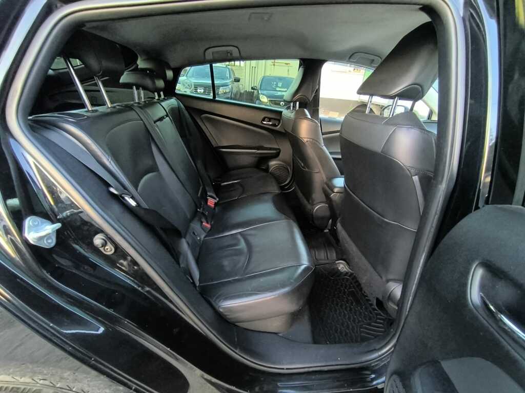 Toyota Prius S White #10