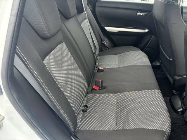 Suzuki Vitara 1.6 Sz4 White #6