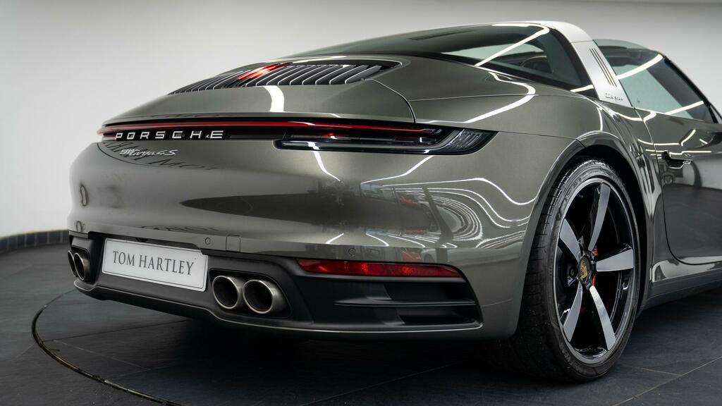 Porsche 911 Gt2 Rs Pdk Weissach Blue #16