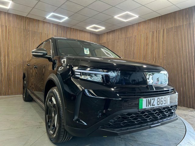 Vauxhall Frontera 44Kwh Design IMZ8691 Black