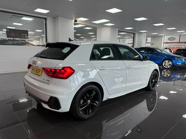Audi A1 Hatchback White