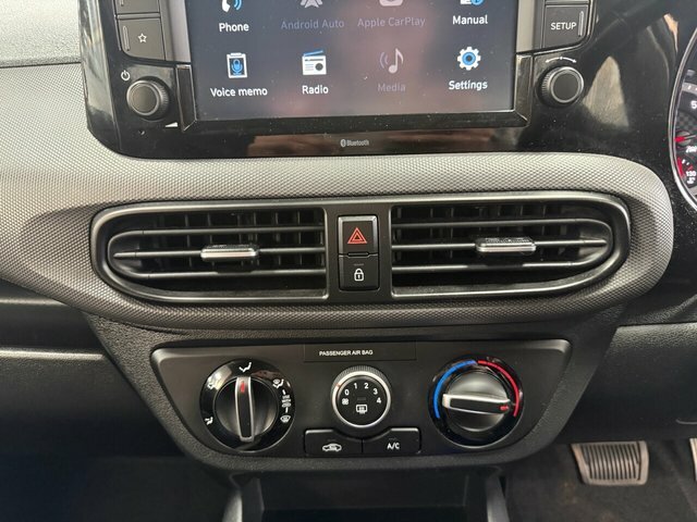 Hyundai I10 Hatchback Silver #26