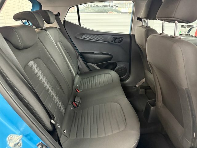 Hyundai I10 Hatchback Silver #4