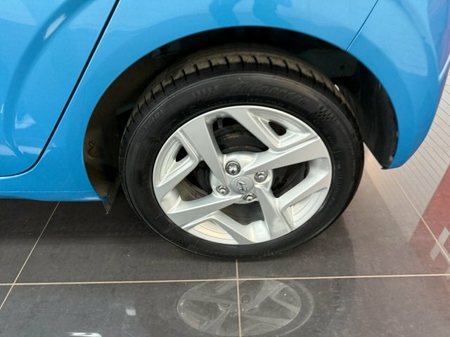 Hyundai I10 Hatchback Silver #12