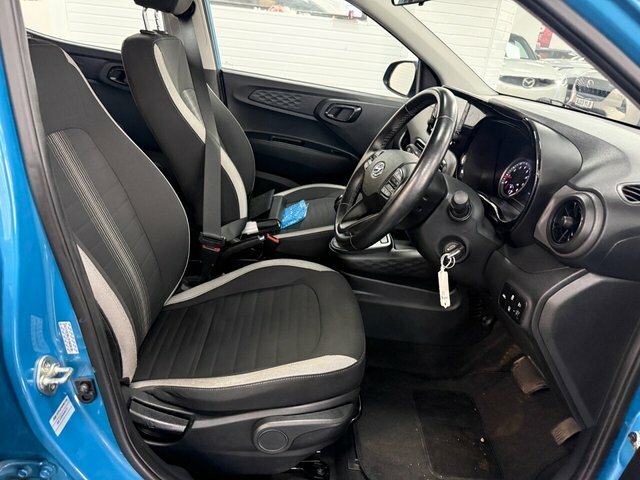 Hyundai I10 Hatchback Silver #20