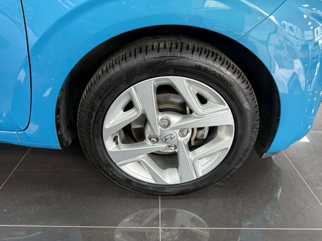 Hyundai I10 Hatchback Silver #18