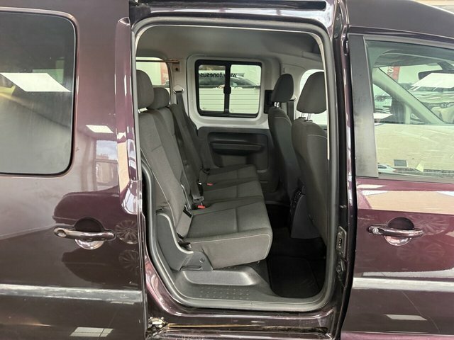 Volkswagen Caddy Maxi Life Mpv Purple #4