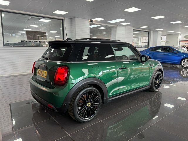 Mini Electric Cooper S Level 3 White #2