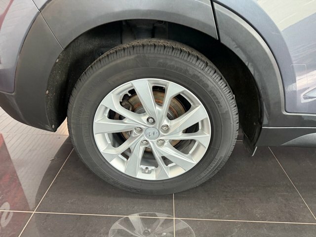 Hyundai Tucson Suv EK69FWV Grey #3