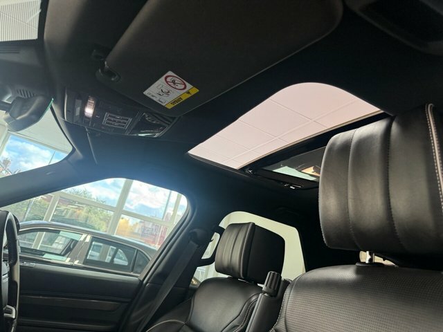 Land Rover Discovery Diesel White #25