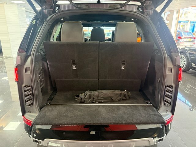Land Rover Discovery Diesel White #19