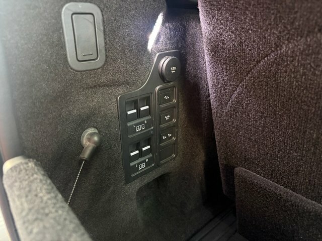 Land Rover Discovery Diesel White #16