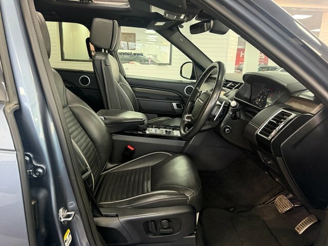 Land Rover Discovery Diesel White #34