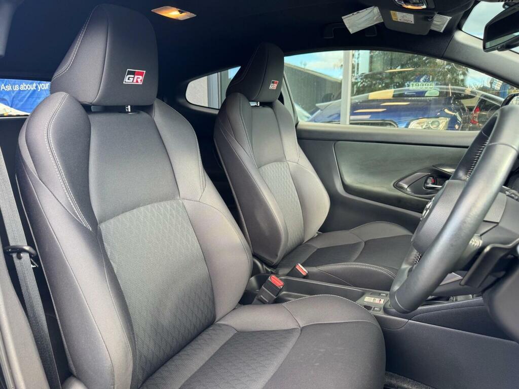 Toyota Yaris Gr Rs 1.5 120 Bhpjap Import Black #2