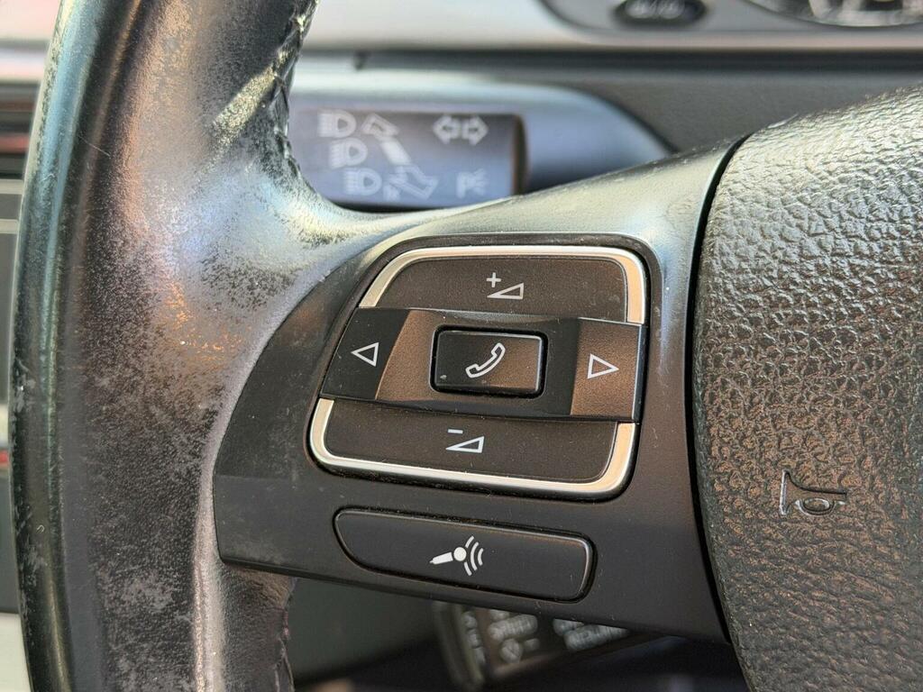 Volkswagen Passat  Brown #28