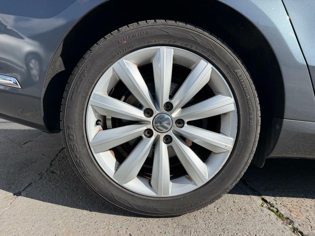 Volkswagen Passat  Brown #37