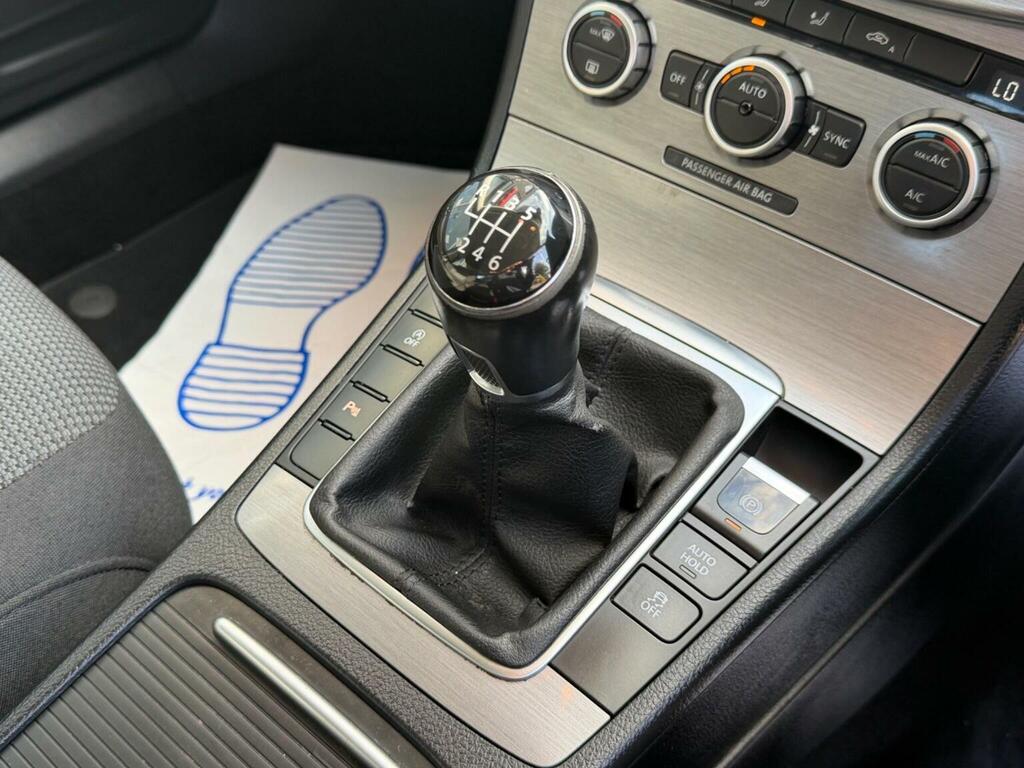 Volkswagen Passat  Brown #21