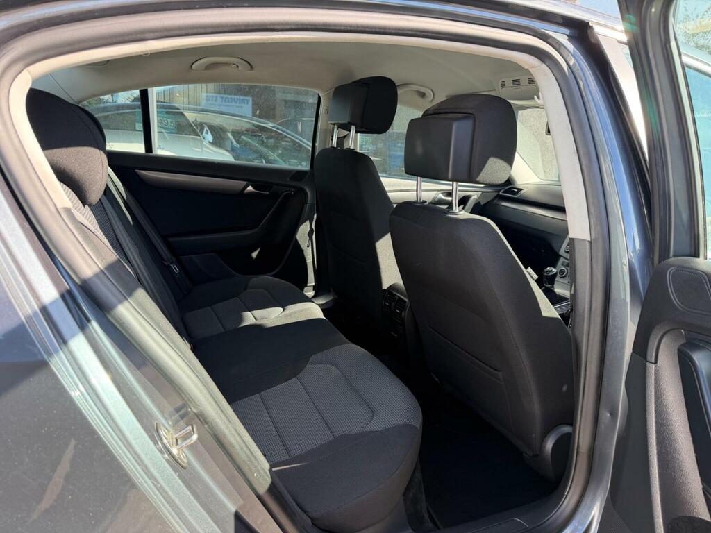 Volkswagen Passat  Brown #31