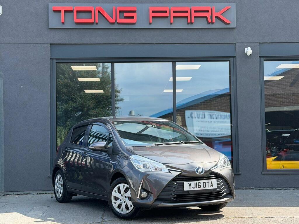 Toyota Yaris Icon Red #1