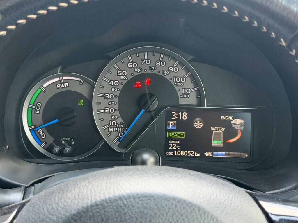 Toyota Yaris Icon Red #33