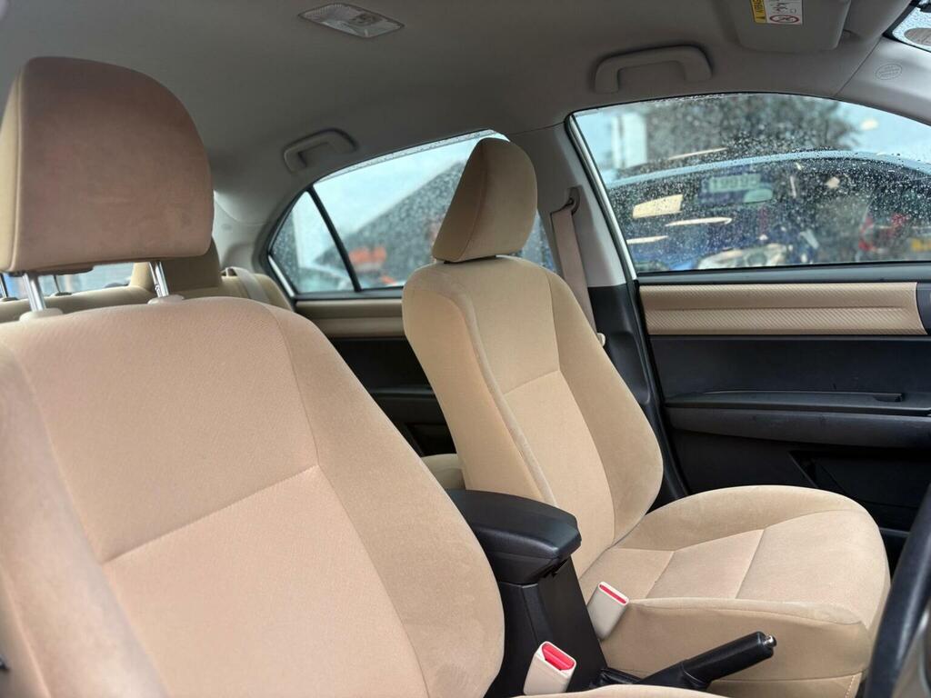 Toyota Corolla Rav4 Icon D-4d 4X2 White #16