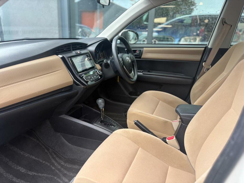 Toyota Corolla Rav4 Icon D-4d 4X2 White #18