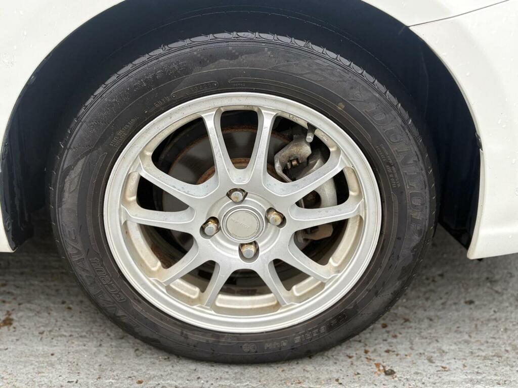 Toyota Corolla Rav4 Icon D-4d 4X2 White #40