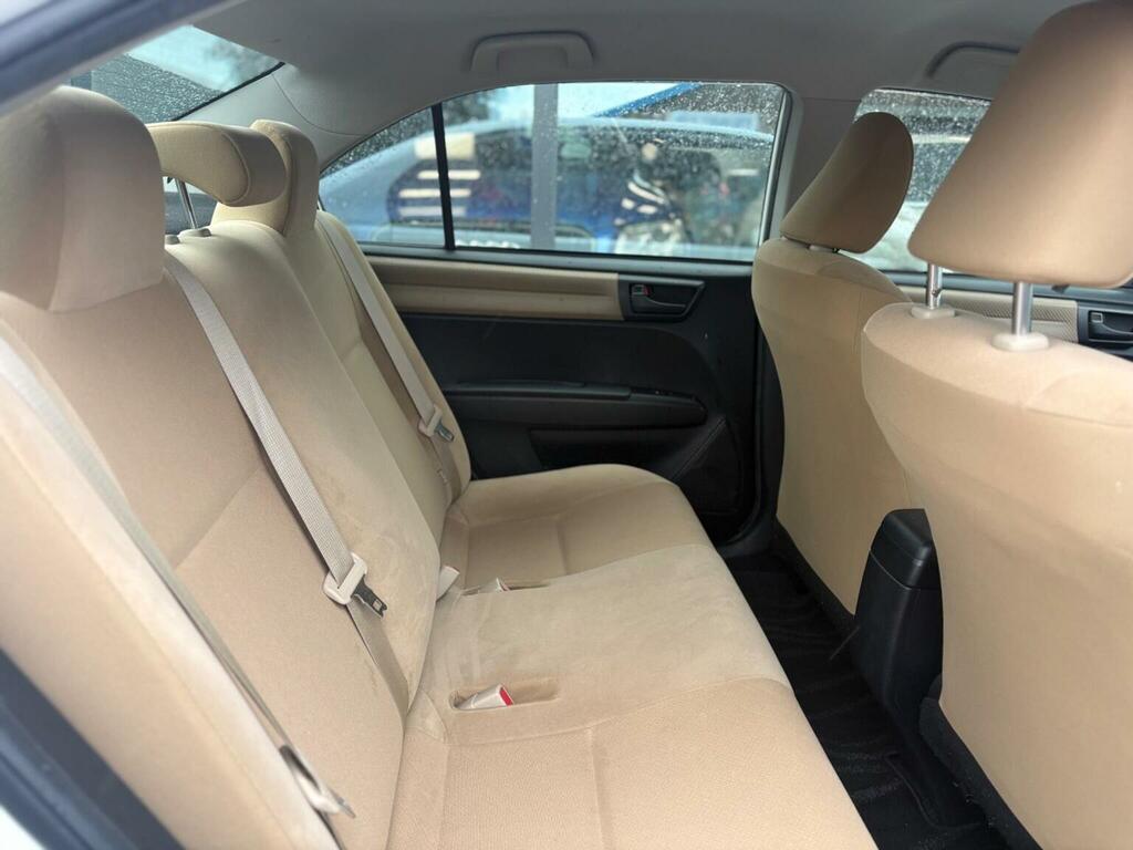 Toyota Corolla Rav4 Icon D-4d 4X2 White #24