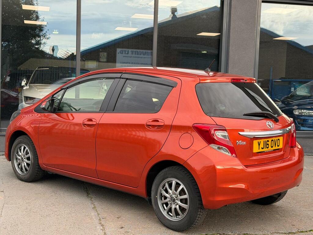 Toyota Yaris 1.33 Dual Vvt-i Icon Multidrive S Euro 6 Orange #6