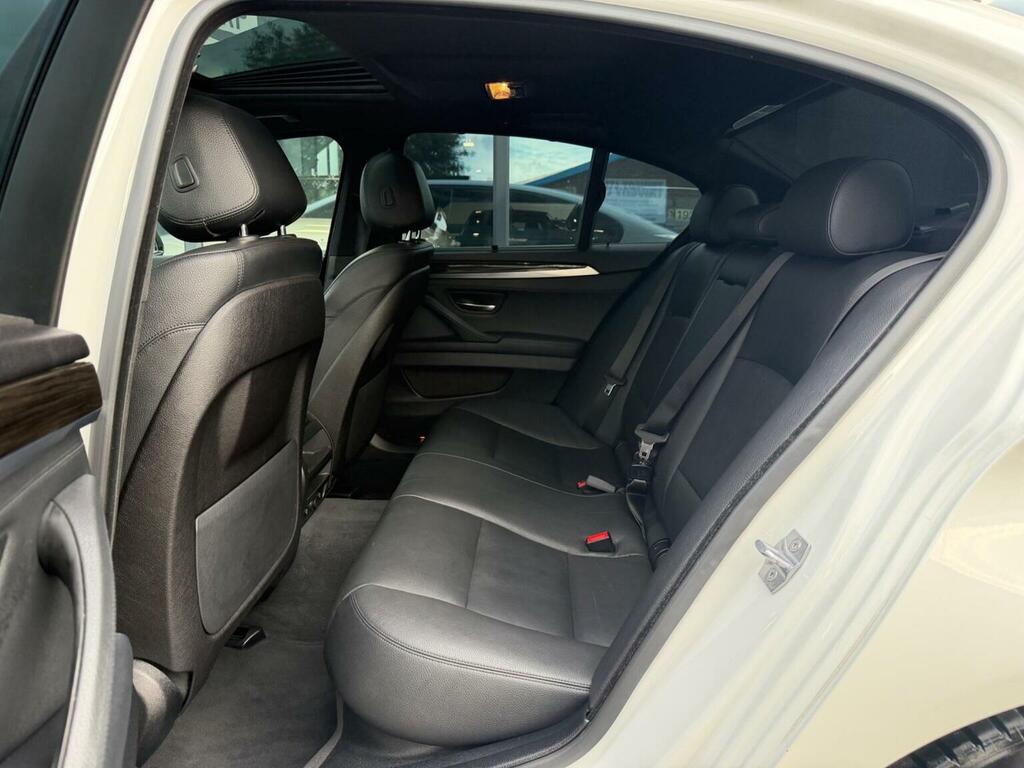 BMW 5 Series 520D Luxury Saloon Blue #40