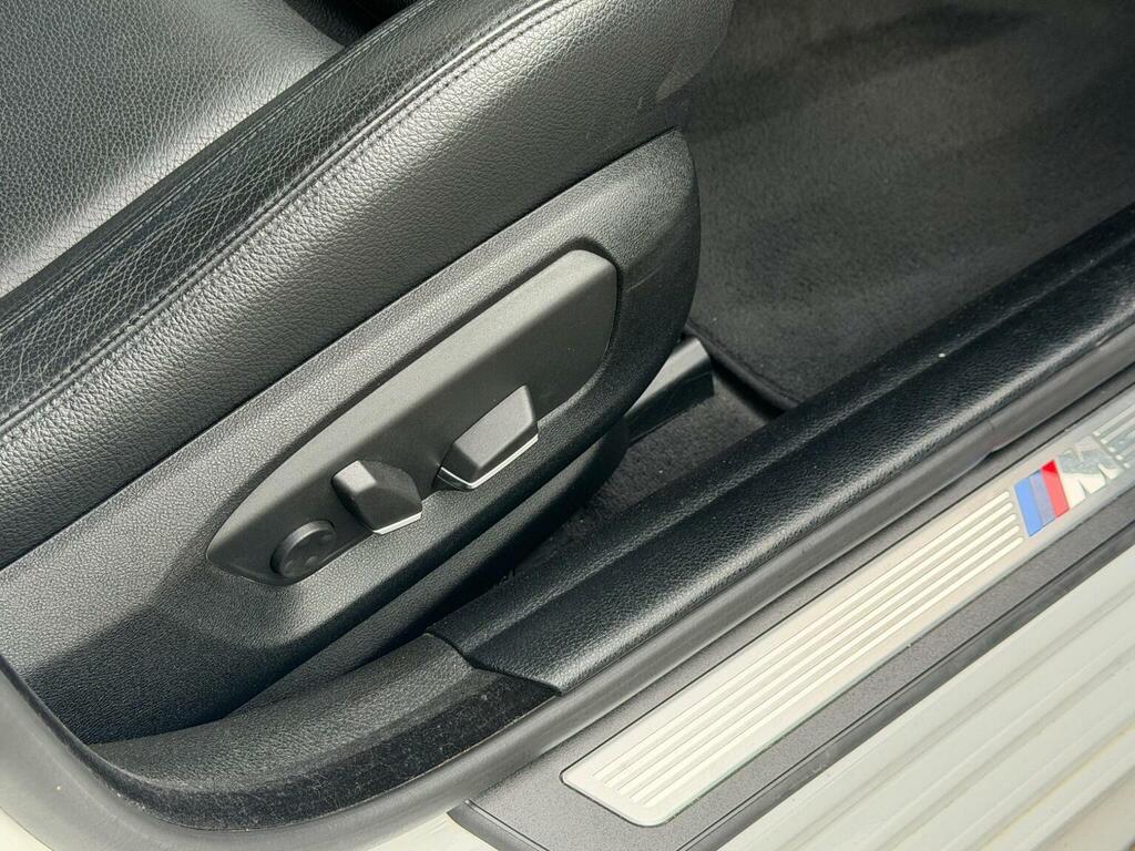 BMW 5 Series 520D Luxury Saloon Blue #19