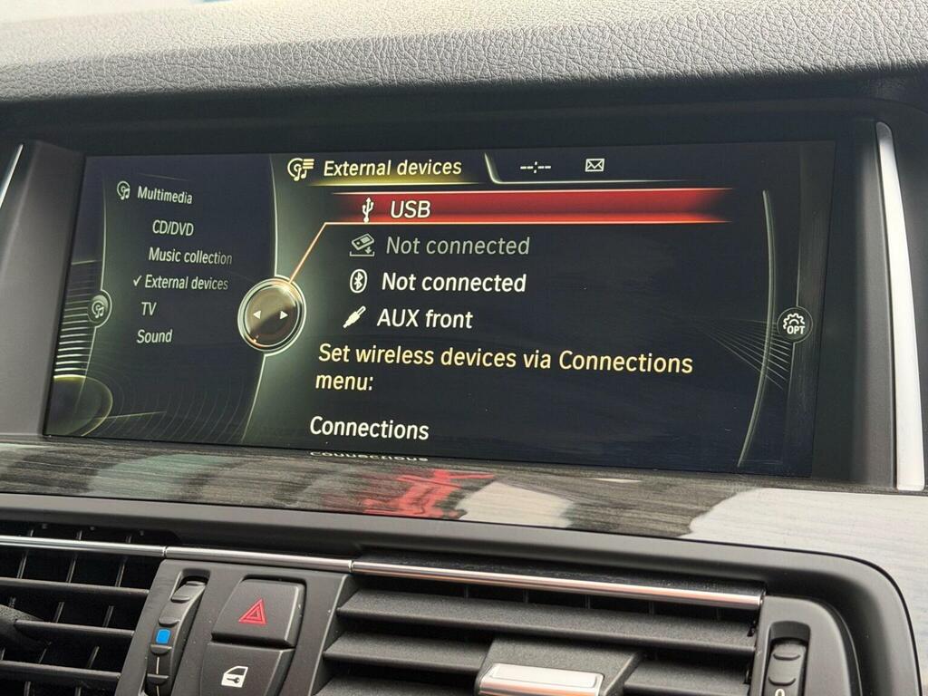BMW 5 Series 520D Luxury Saloon Blue #27