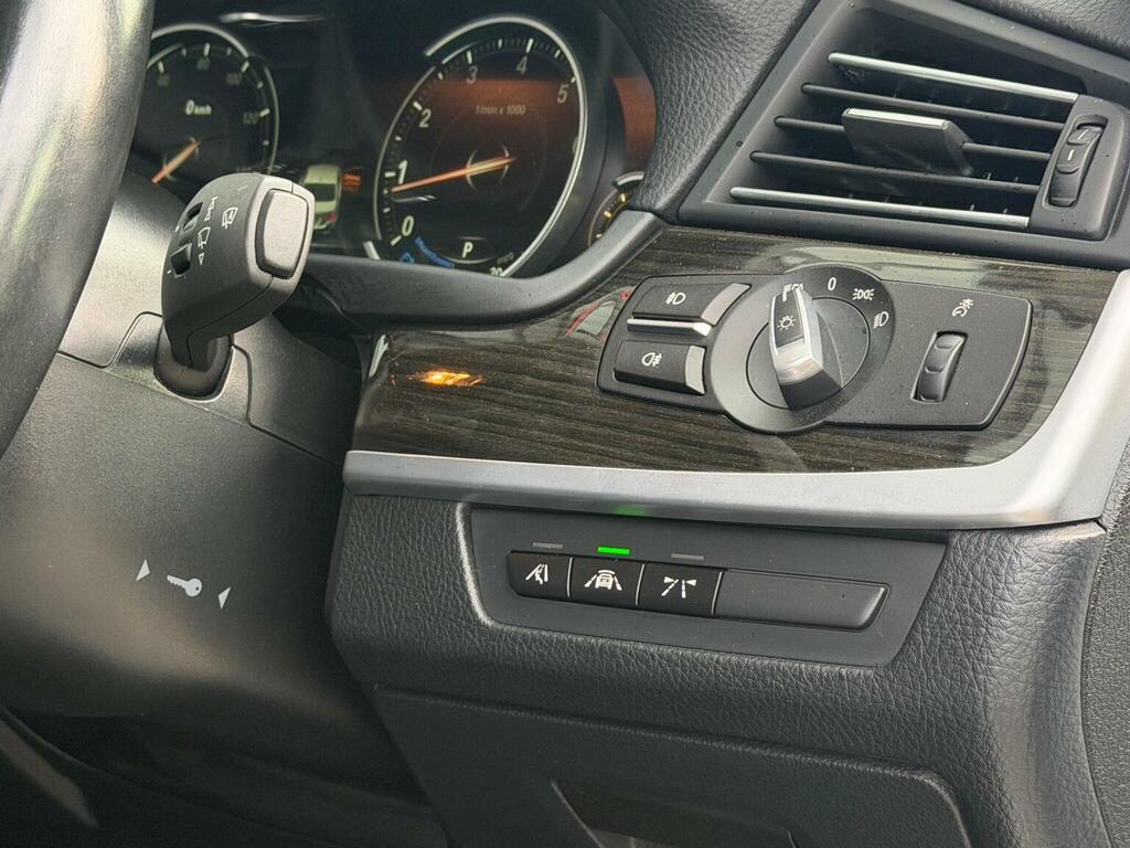 BMW 5 Series 520D Luxury Saloon Blue #20