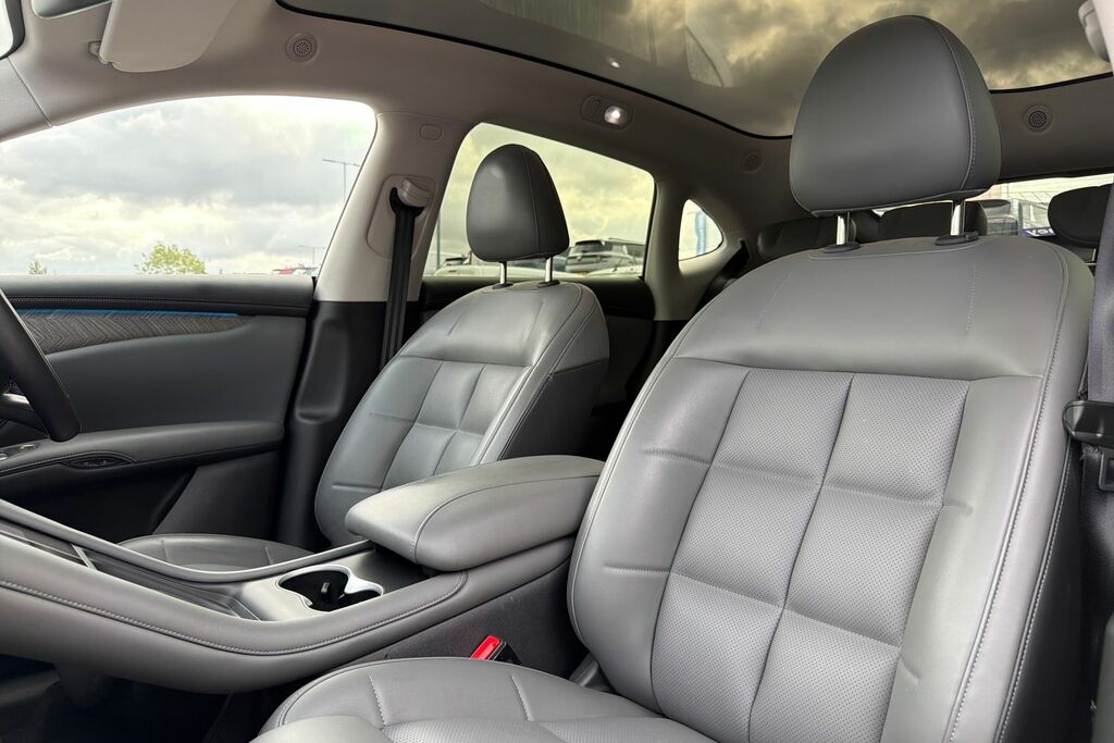 MG IM6 553Kw Launch Edition 100Kwh  #14
