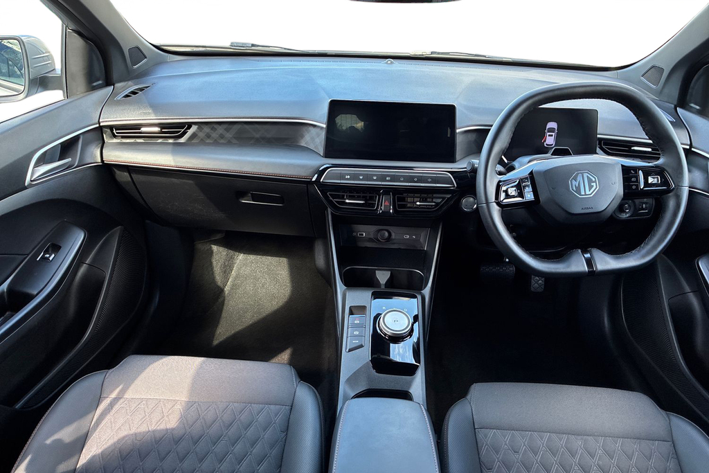 MG MG3 1.5 Hybrid Trophy Black #10