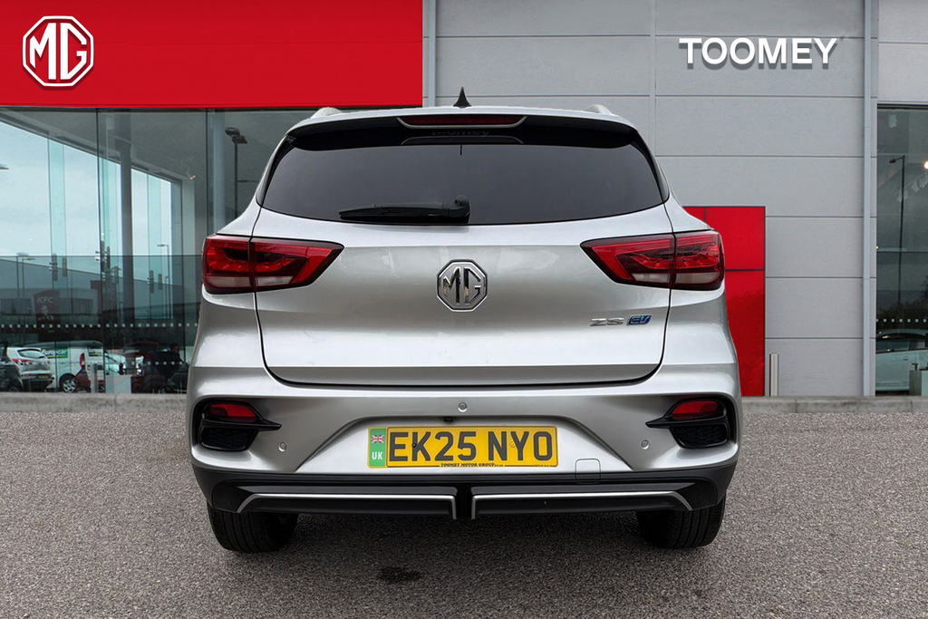 MG ZS 51.1Kwh Trophy Connect Suv 176 Silver #6