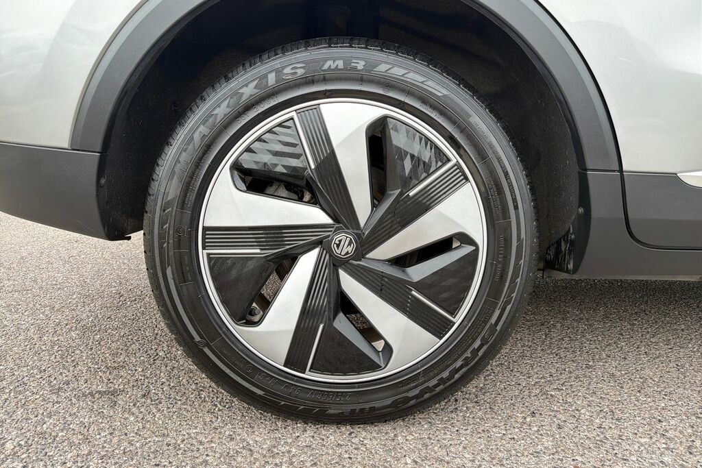 MG ZS 51.1Kwh Trophy Connect Suv 176 Silver #5