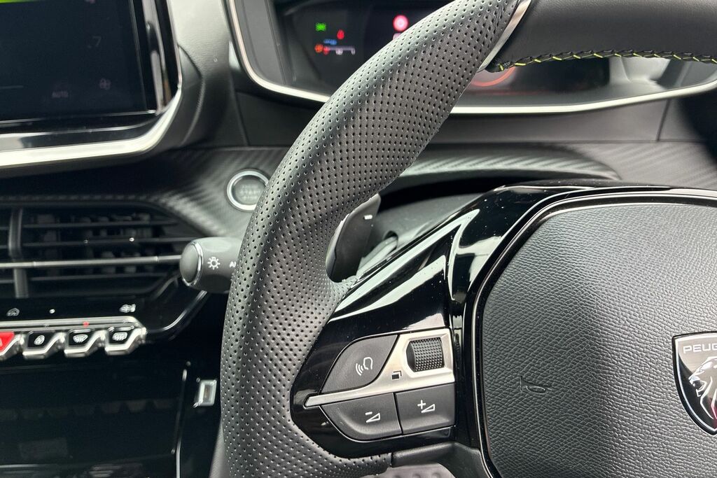Peugeot 2008 1.2 Active Premium Blue #20