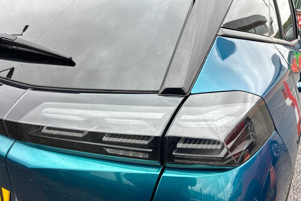 Peugeot 2008 Allure Blue #12