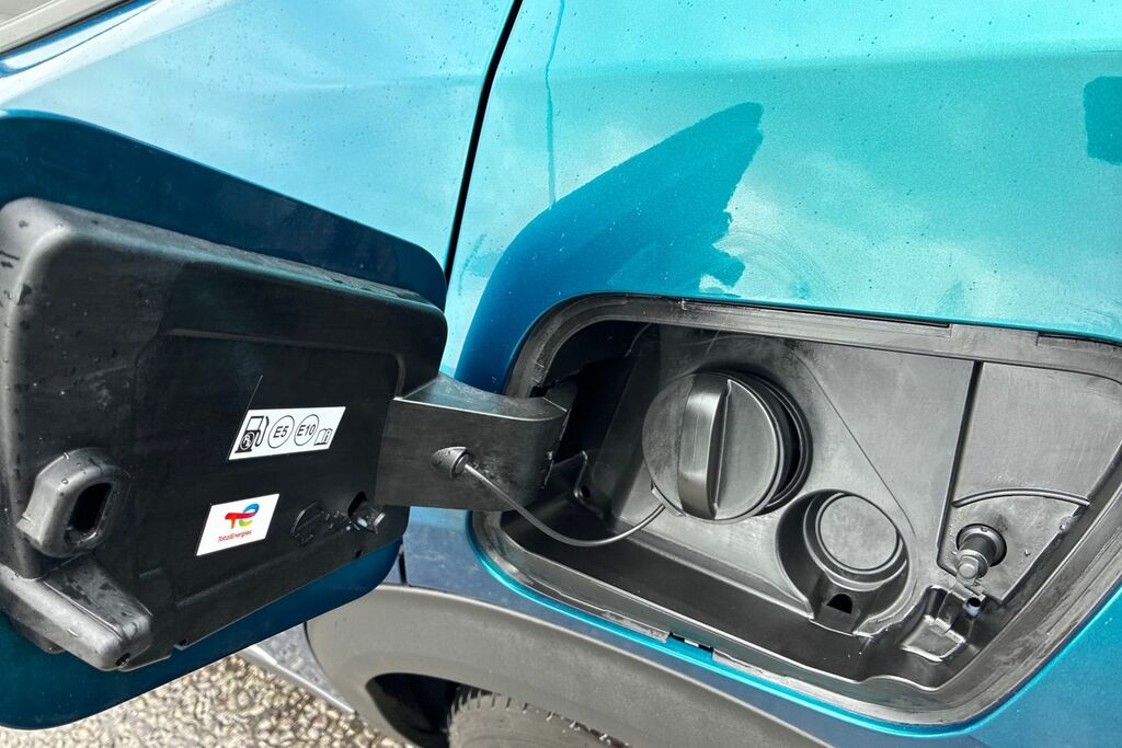 Peugeot 2008 Allure Blue #23