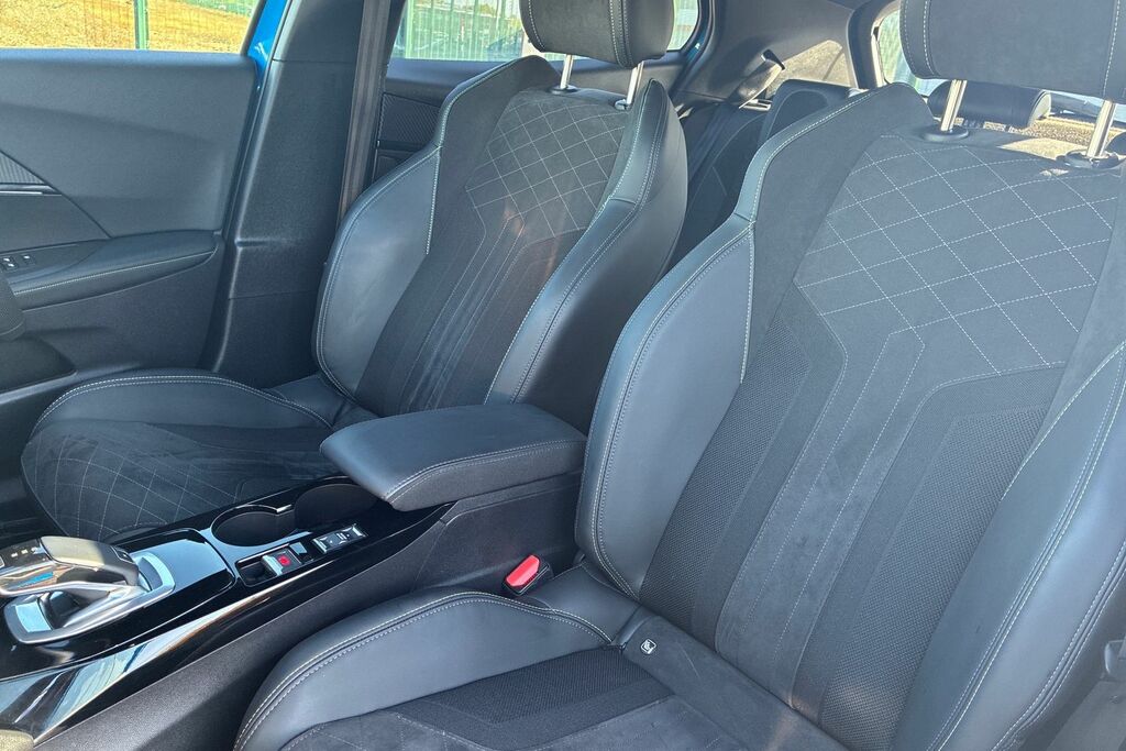 Peugeot 2008 Gt Orange #14