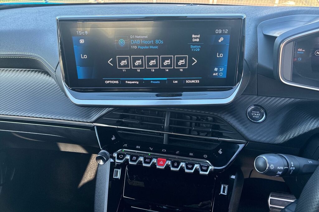 Peugeot 2008 Gt Orange #17