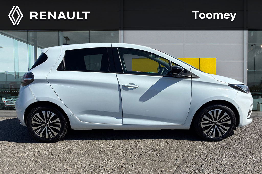 Renault Zoe R135 Ev50 52Kwh Techno Hatchback White #4