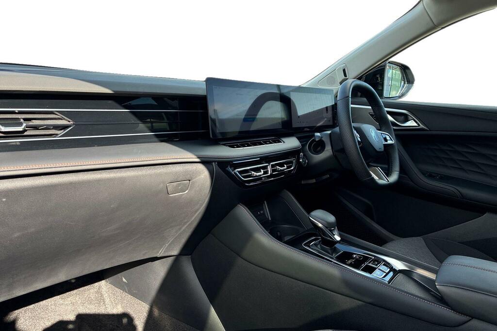 MG HS 1.5 Hybrid Plus Se Suv Hybrid Euro White #2