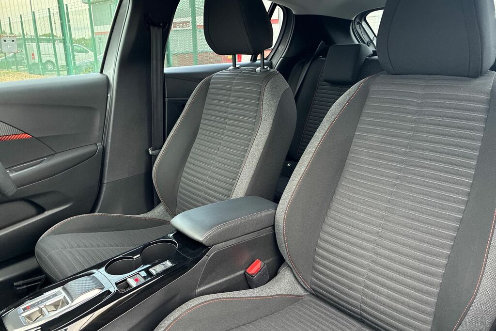 Peugeot 208 1.2 Puretech 100 Allure Grey #14